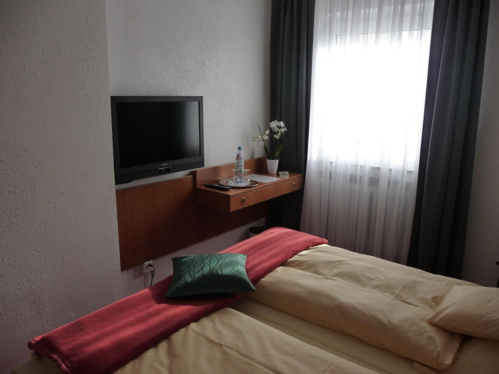 Hotel Sechzehn Leverkusen Dış mekan fotoğraf