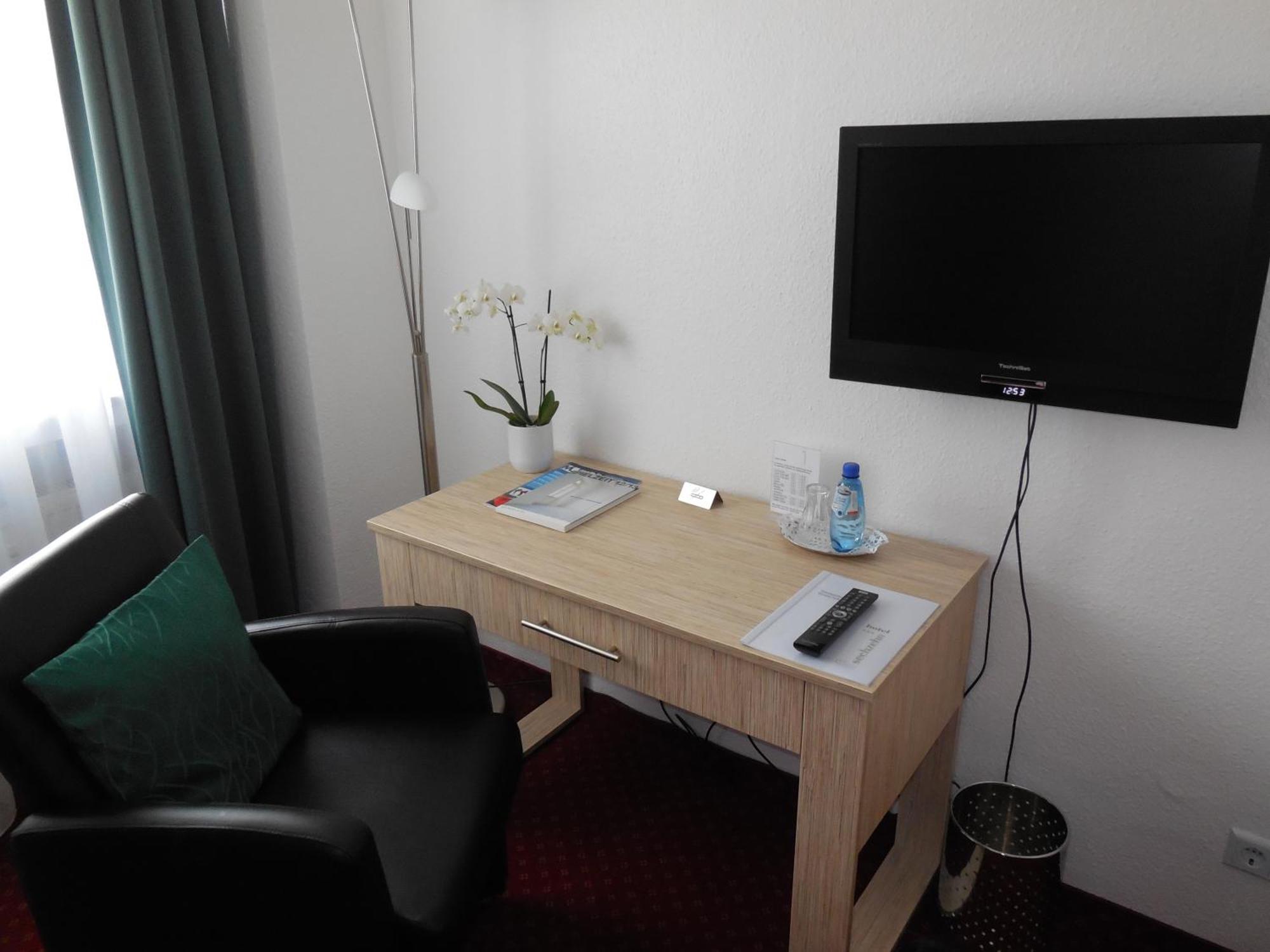 Hotel Sechzehn Leverkusen Dış mekan fotoğraf