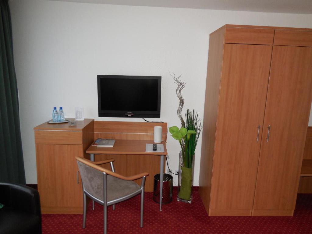 Hotel Sechzehn Leverkusen Oda fotoğraf