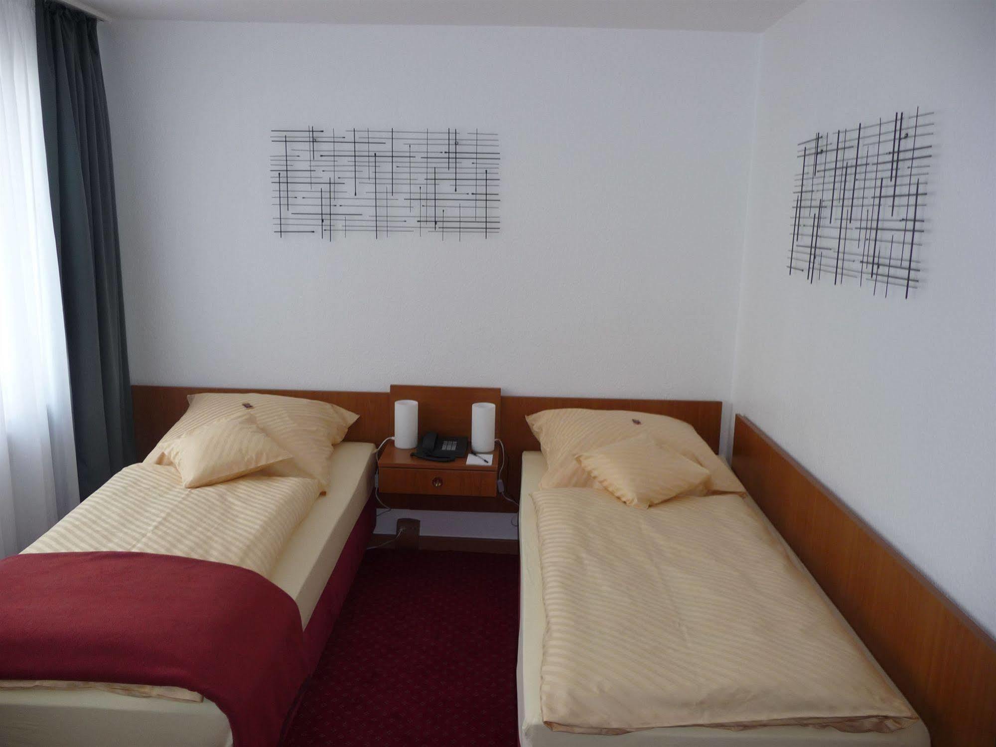 Hotel Sechzehn Leverkusen Dış mekan fotoğraf