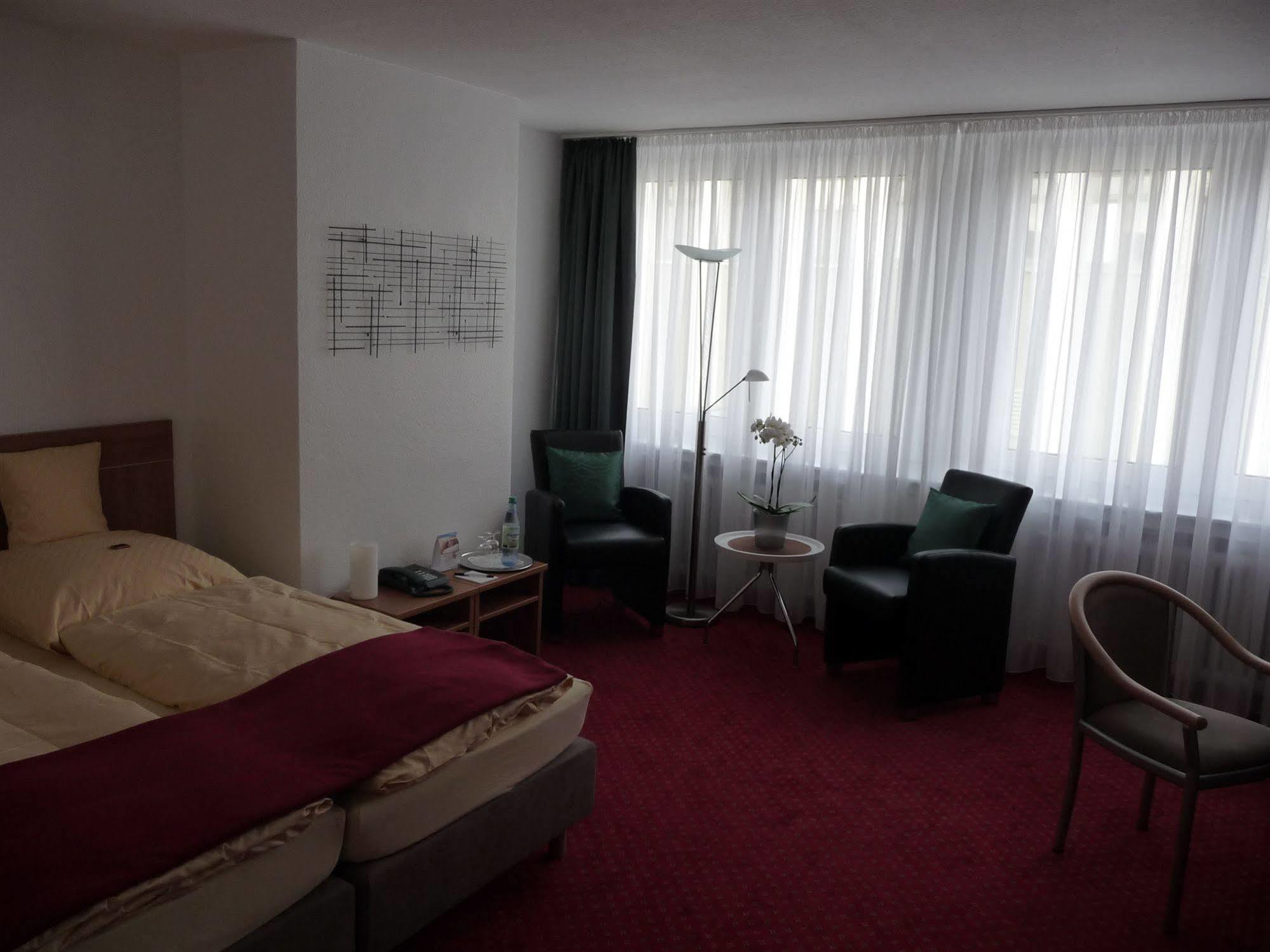 Hotel Sechzehn Leverkusen Dış mekan fotoğraf