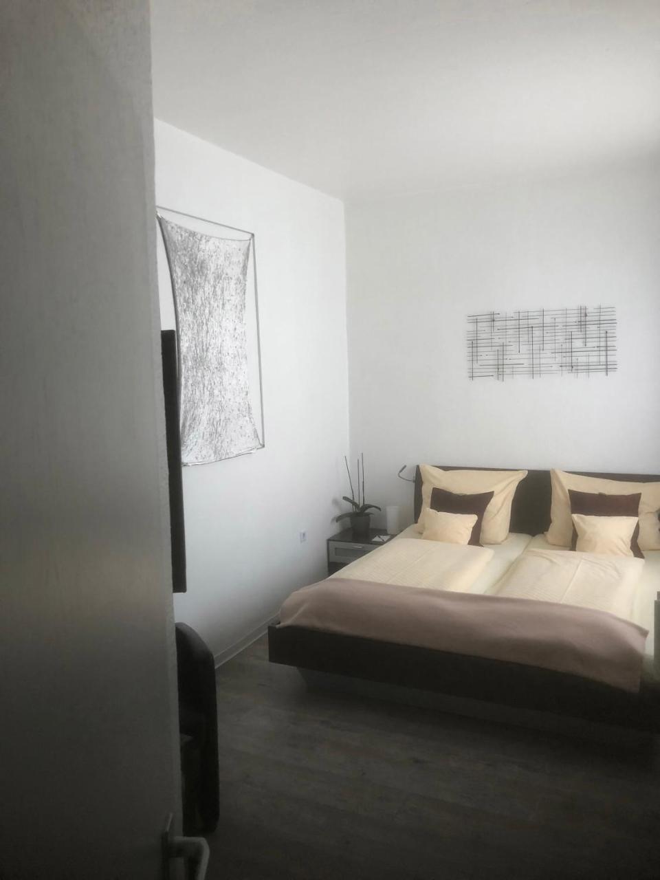 Hotel Sechzehn Leverkusen Dış mekan fotoğraf