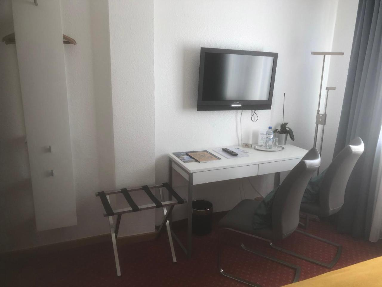 Hotel Sechzehn Leverkusen Dış mekan fotoğraf